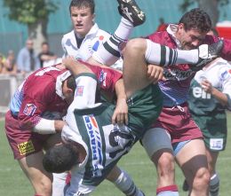 Un joli match à la défense héroique, à l'image de Thomas retournant ici son visà-vis